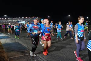BIB: 0254, 1491
                            <button type="button" onclick="openModal(22827427)" class="btn btn-primary btn-sm float-right btn-popup" data-toggle="modal" data-target=".modal-high-quality">
                        <i class="fas fa-shopping-cart"></i> Add to Cart
                    </button>
                                            <button type="button" onclick="isThisMe(22827427, true)" class="btn btn-success btn-sm float-right btn-popup btn-isme hidden" data-toggle="tooltip" data-placement="bottom" title="นี่คือรูปของคุณใช่ไหม คลิกที่นี่เพื่อเอาเข้าอัลบั้ม">
                        <i class="fas fa-plus"></i> Add to album
                    </button>
                    <button type="button" onclick="isThisMe(22827427, false)" class="btn btn-warning btn-sm float-right btn-popup btn-isnotme hidden">
                        <i class="fas fa-ban"></i> Remove from album
                    </button>